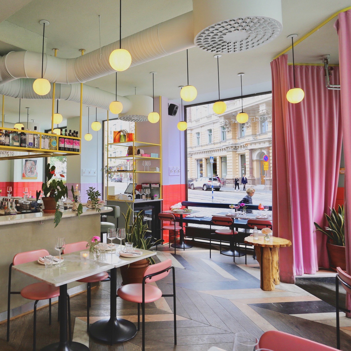 yesyesyes interior
